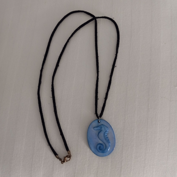 Set 2 - Blue Shell Bracelet & Blue Seahorse Necklace - Picture 4 of 13